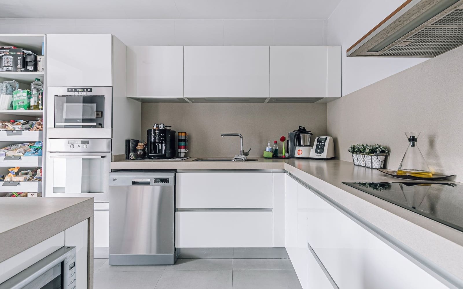 4 soveværelse Lejlighed til salg i Barcelona by - € 910.000 (Ref: 9417614)