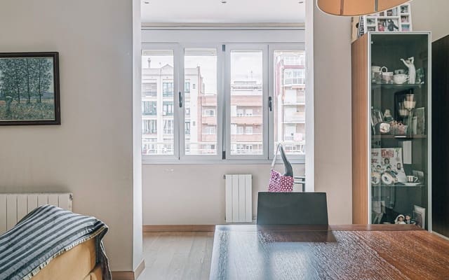 4 soverom Leilighet til salgs i L'Antiga Esquerra de L'Eixample, Barcelona by - € 910 000 (Ref: 9417614)
