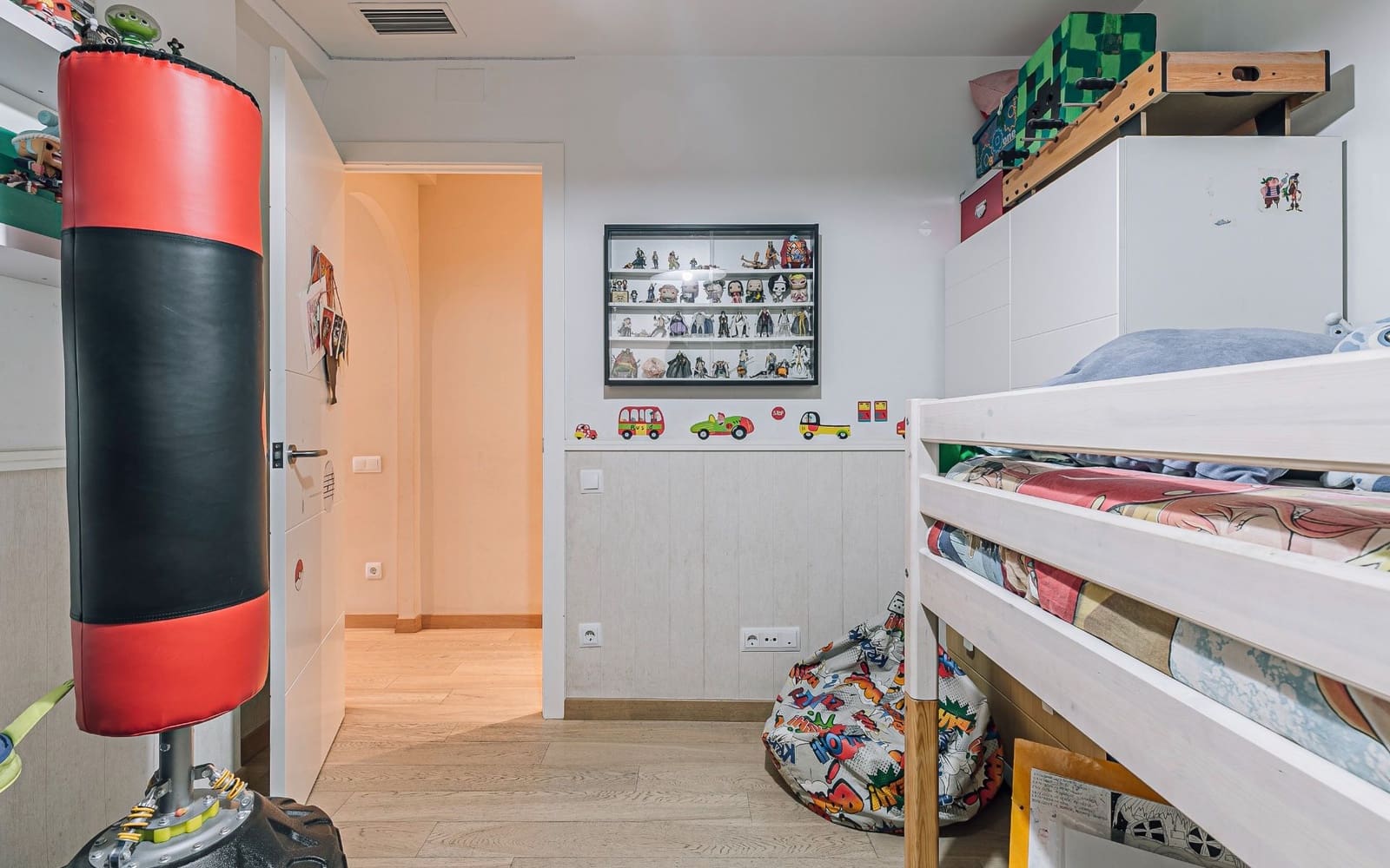 4 soveværelse Lejlighed til salg i Barcelona by - € 910.000 (Ref: 9417614)