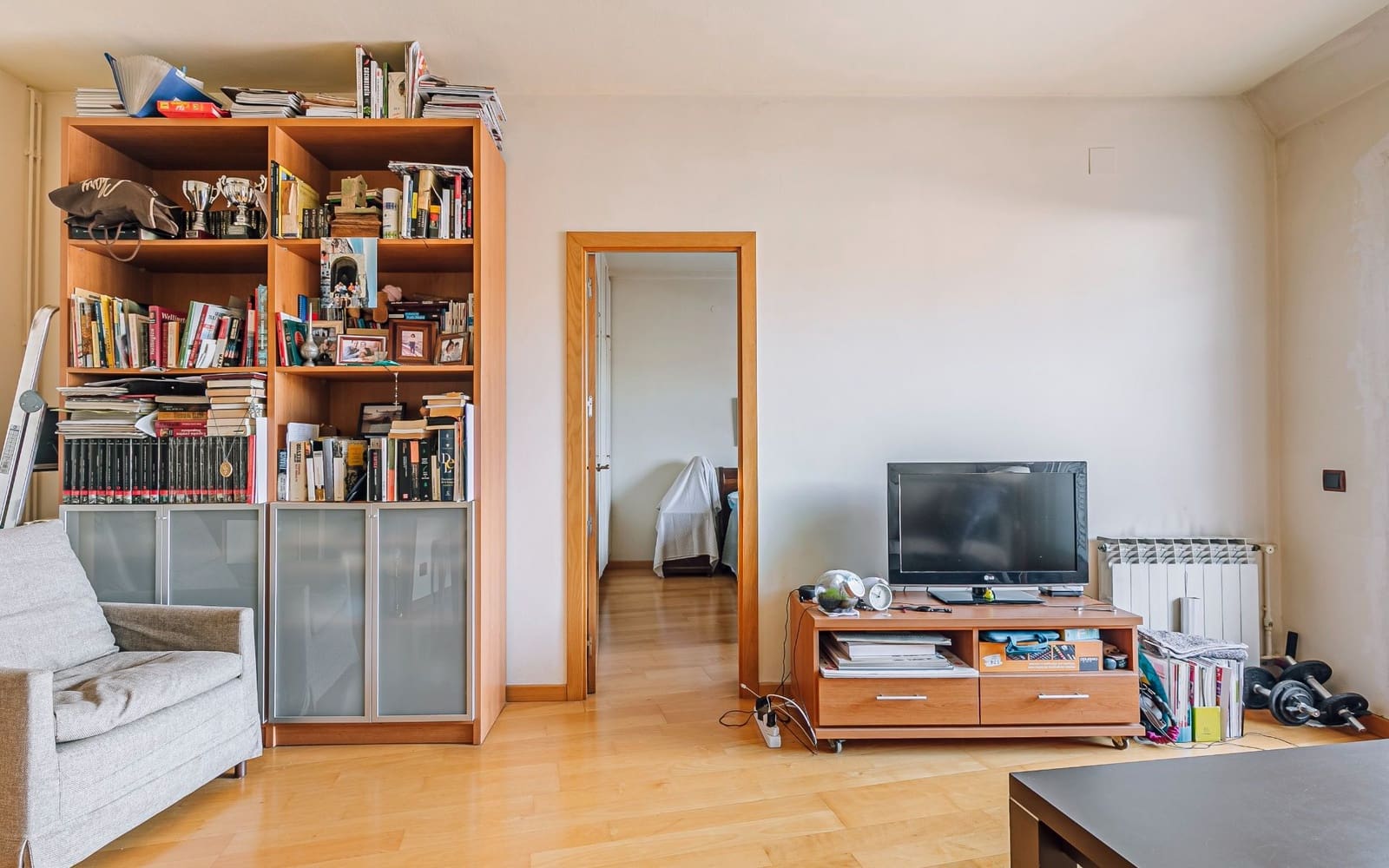 2 bedroom Penthouse for sale in Barcelona city - € 220,000 (Ref: 9417811)