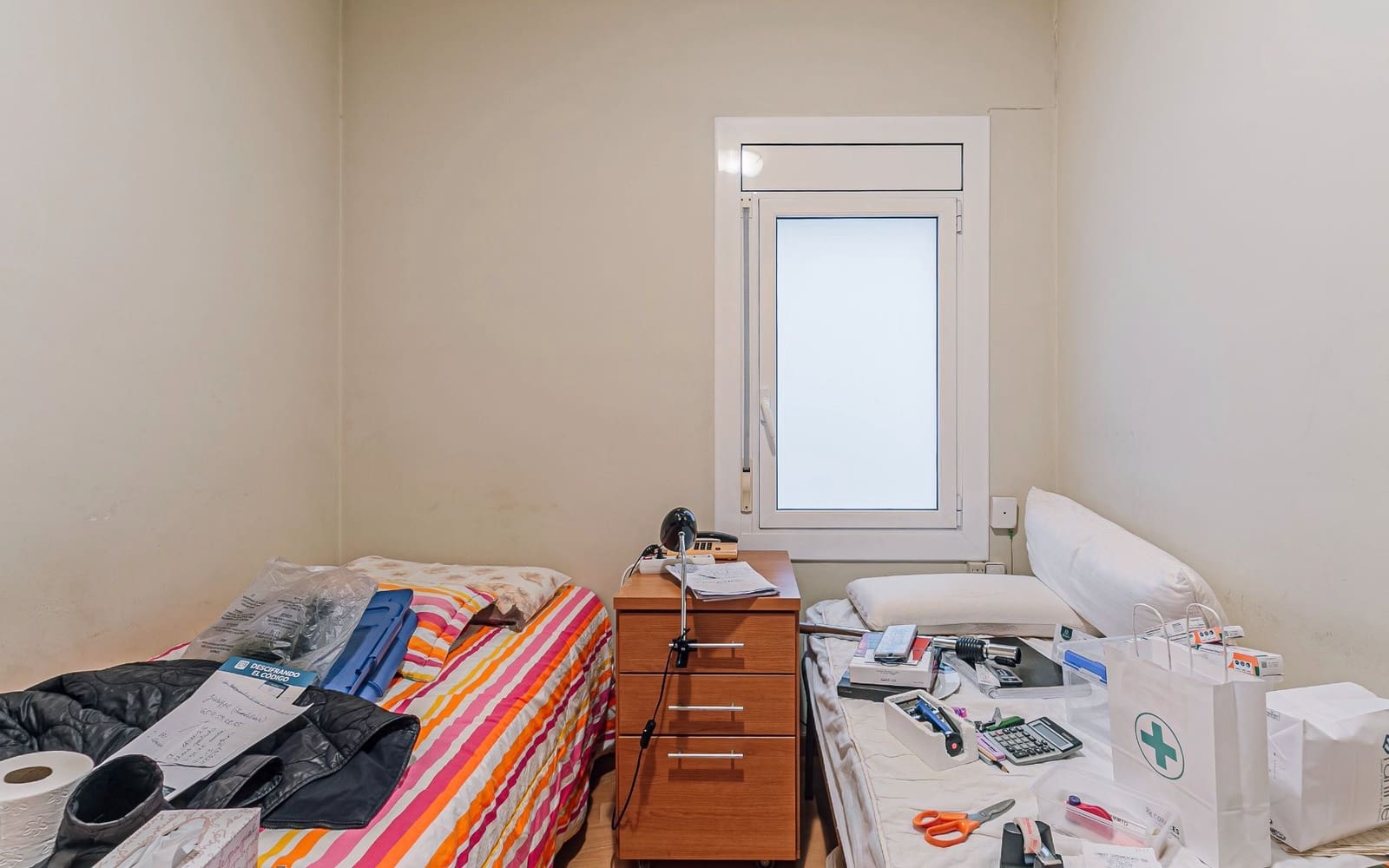 2 bedroom Penthouse for sale in Barcelona city - € 220,000 (Ref: 9417811)