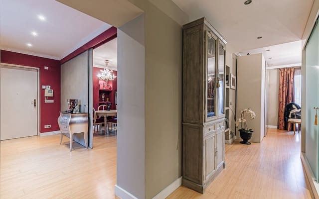 2 soveværelse Lejlighed til salg i El Barri Gòtic, Barcelona by - € 545.000 (Ref: 9421758)