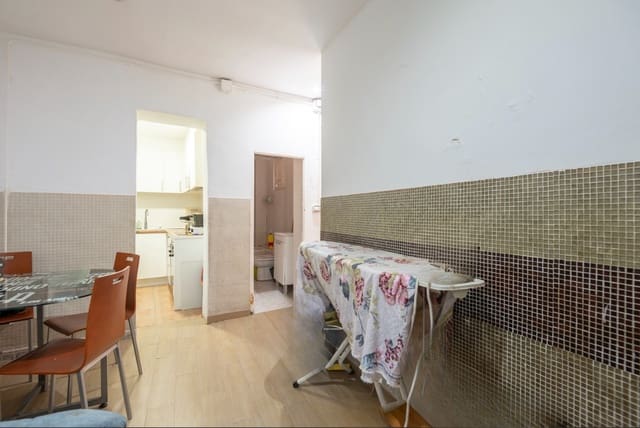 3 soveværelse Lejlighed til salg i L'Hospitalet de Llobregat - € 120.000 (Ref: 9421759)