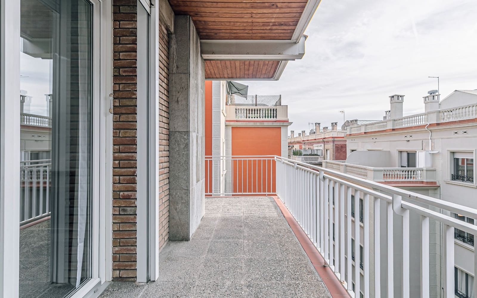 5 soveværelse Lejlighed til salg i Barcelona by med garage - € 1.245.000 (Ref: 9435022)