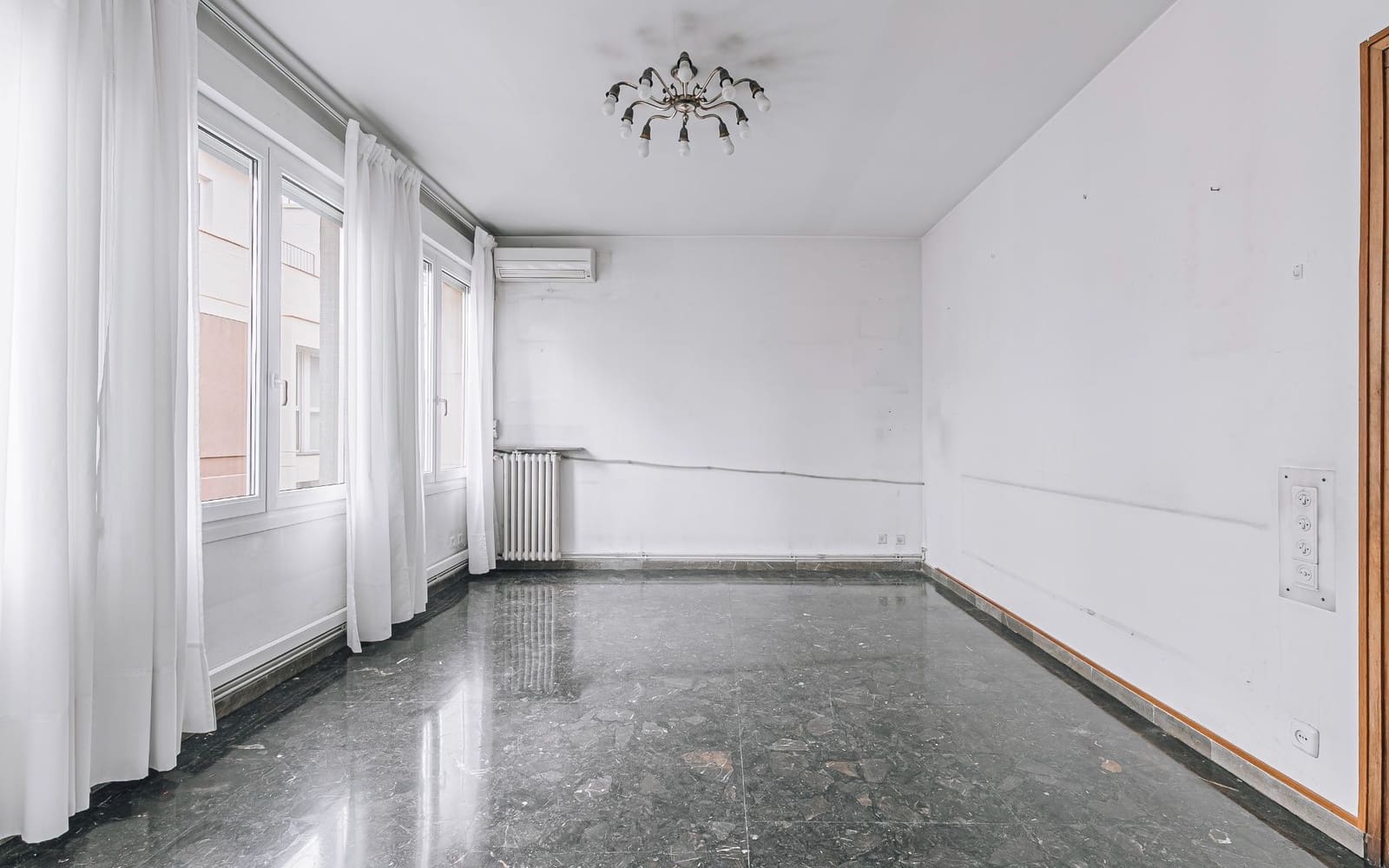 5 soveværelse Lejlighed til salg i Barcelona by med garage - € 1.245.000 (Ref: 9435022)