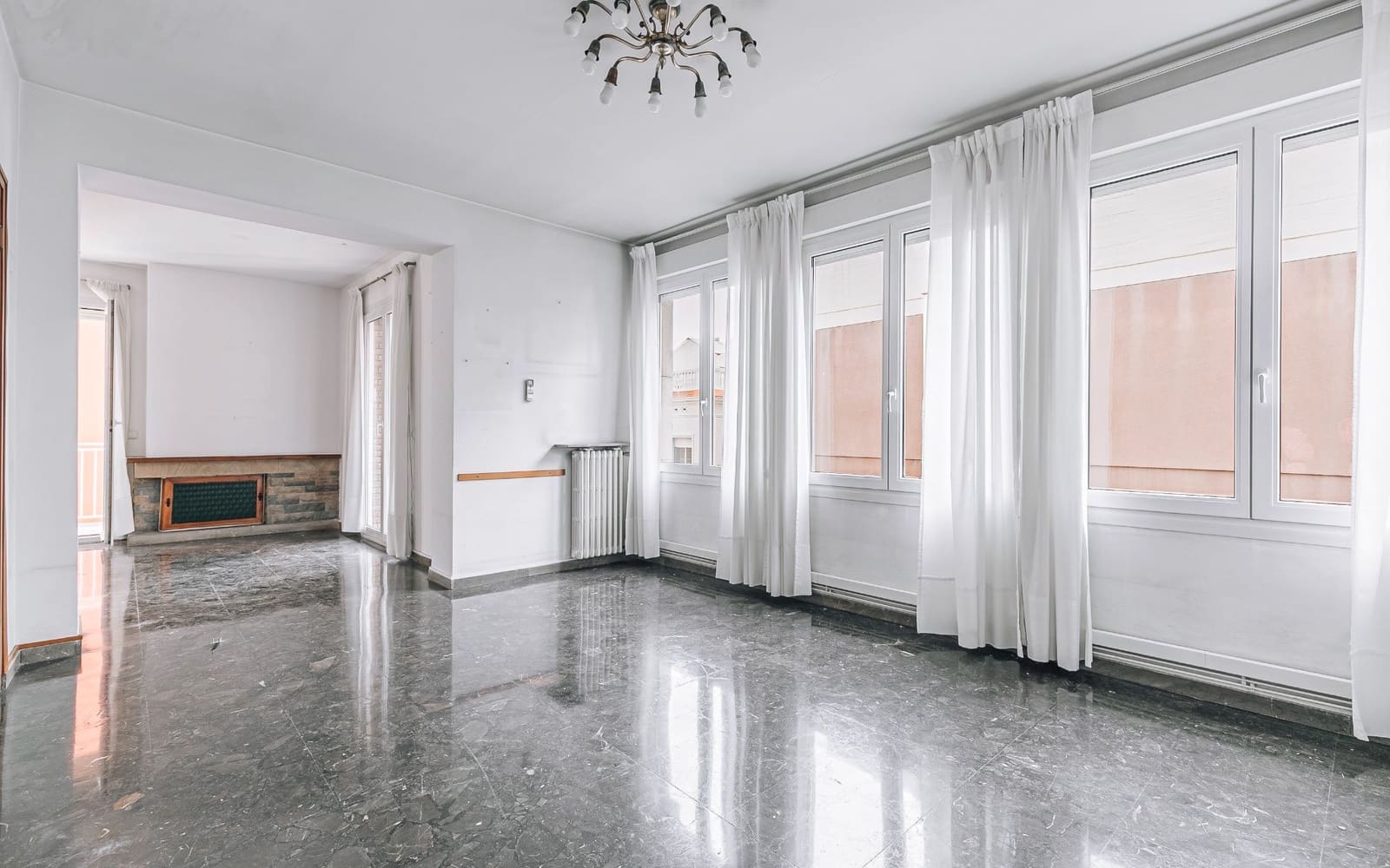 5 soveværelse Lejlighed til salg i Barcelona by med garage - € 1.245.000 (Ref: 9435022)