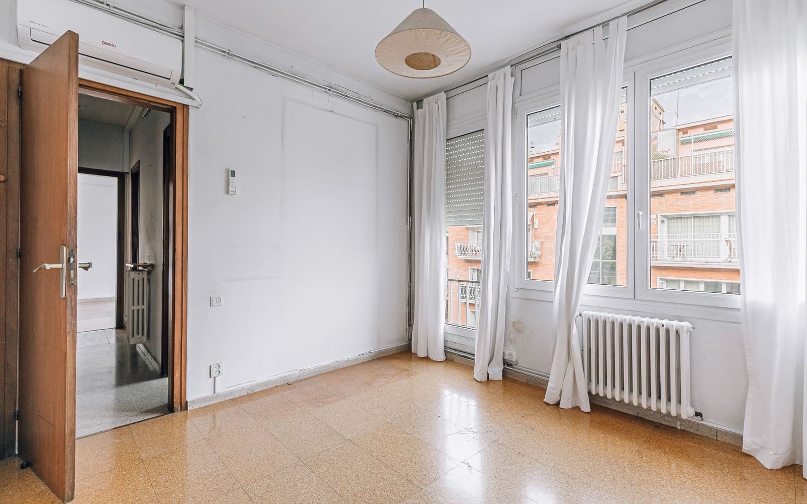 5 soveværelse Lejlighed til salg i Barcelona by med garage - € 1.245.000 (Ref: 9435022)
