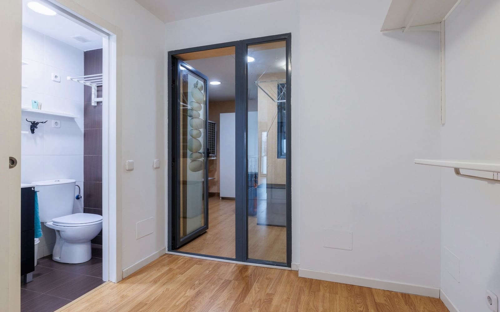 1 bedroom Apartment for rent in Alcala de Henares with garage - € 1,200 (Ref: 9436420)