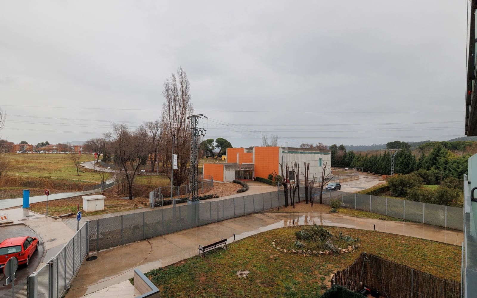 1 bedroom Apartment for rent in Alcala de Henares with garage - € 1,200 (Ref: 9436420)