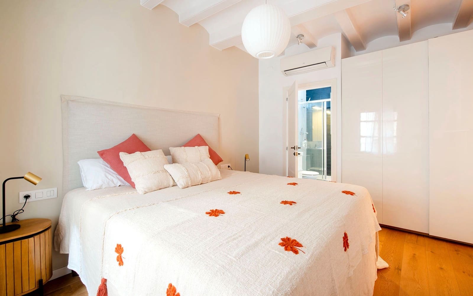 3 makuuhuone Asunto vuokrattavana paikassa Barcelona kaupunki - 2 300 € (Ref: 9449892)