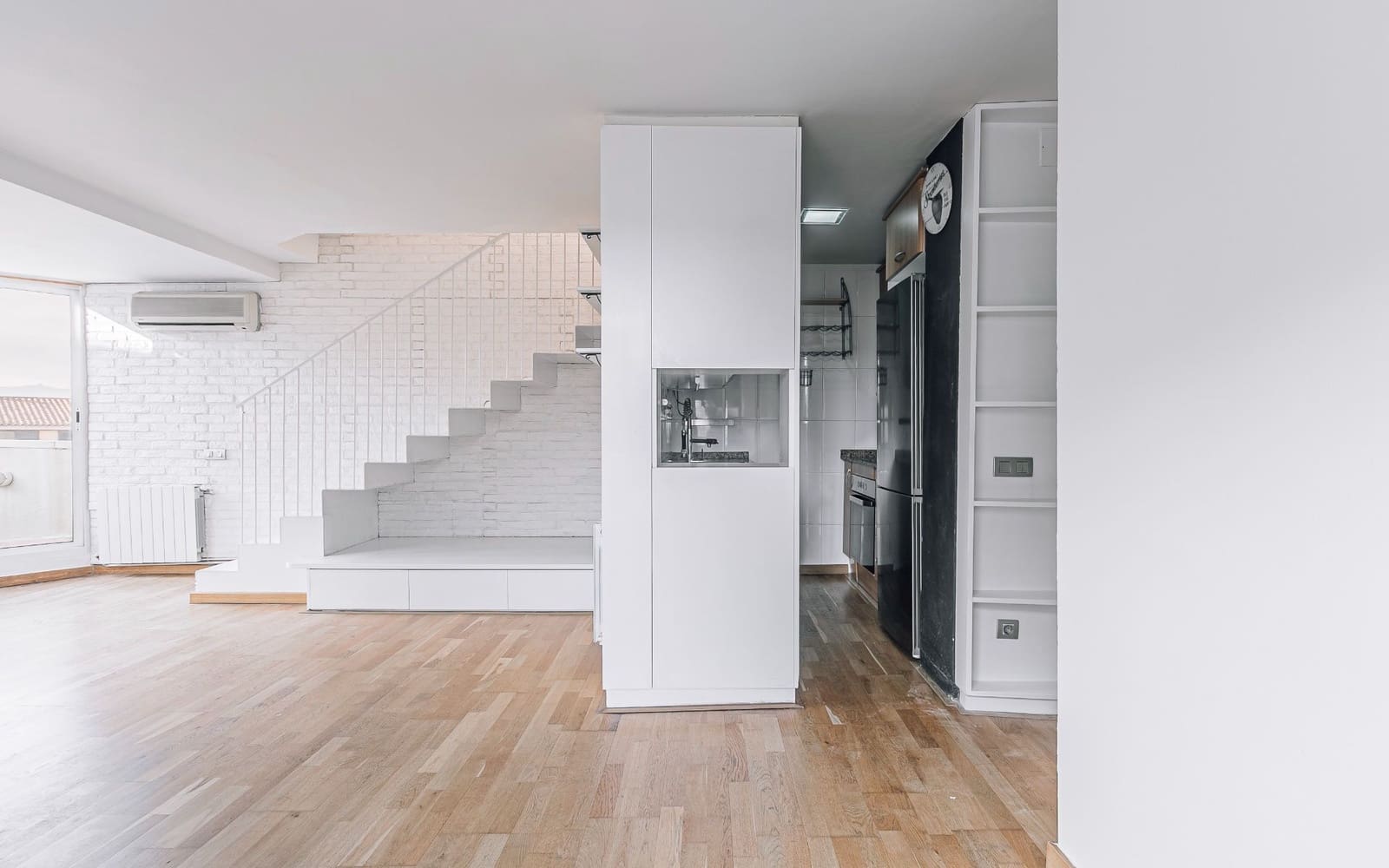 2 bedroom Penthouse for sale in Sant Feliu de Llobregat - € 325,000 (Ref: 9449989)