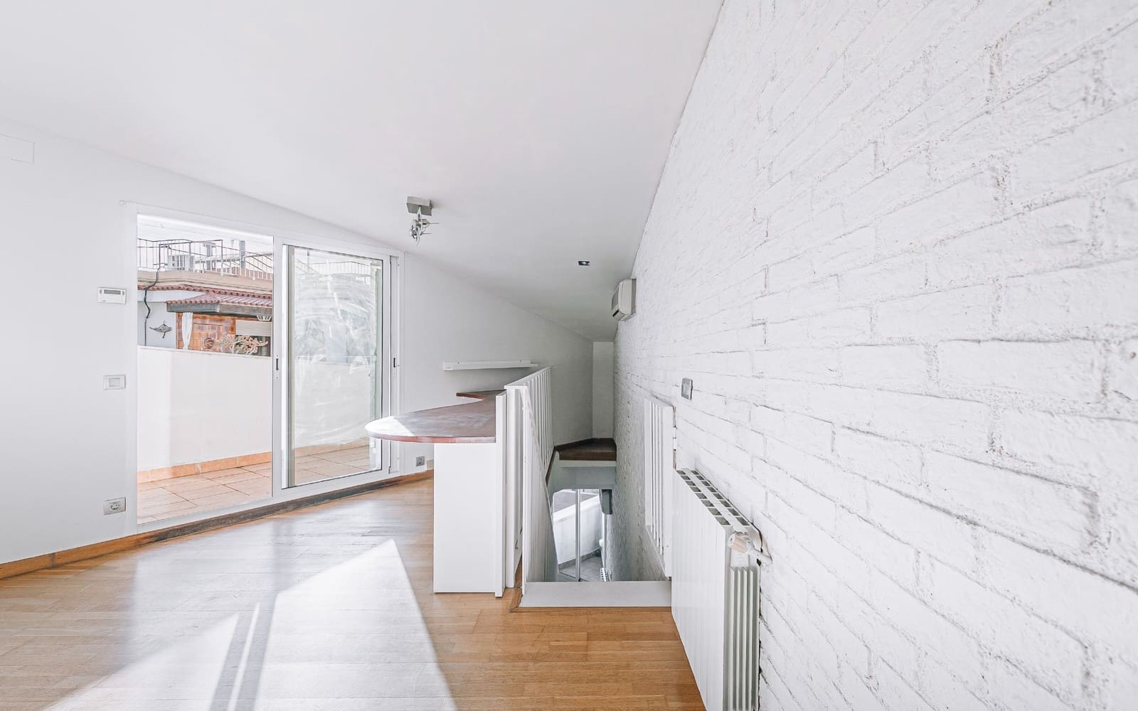 2 bedroom Penthouse for sale in Sant Feliu de Llobregat - € 325,000 (Ref: 9449989)