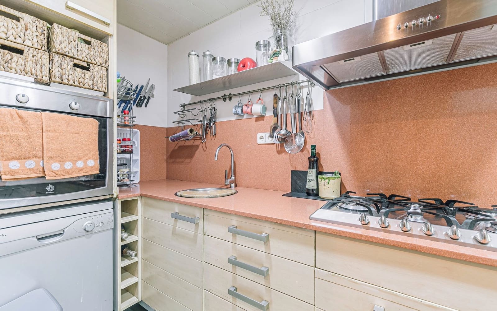 3 soveværelse Lejlighed til salg i Barcelona by - € 435.000 (Ref: 9451524)