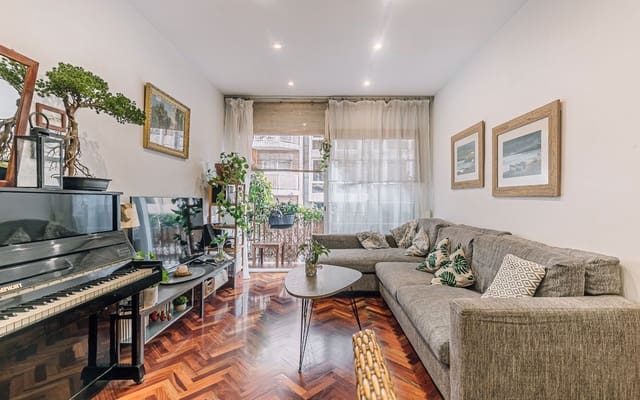 3 soveværelse Lejlighed til salg i Les Corts, Barcelona by - € 435.000 (Ref: 9451524)