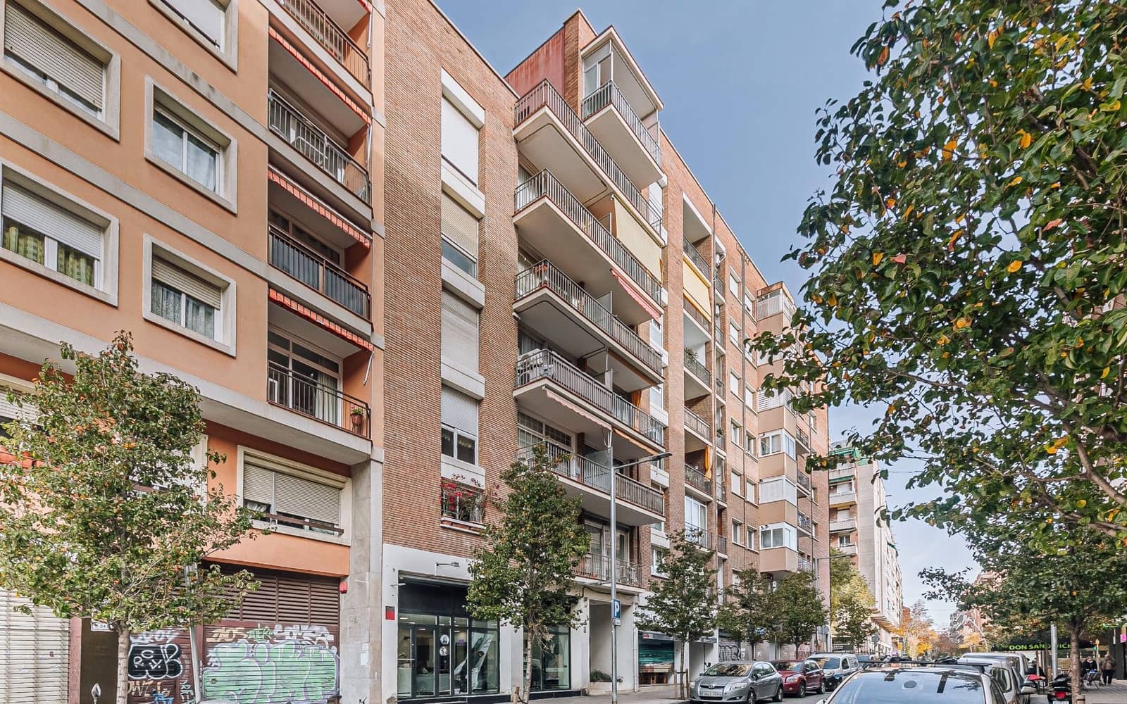 3 soveværelse Lejlighed til salg i Barcelona by - € 435.000 (Ref: 9451524)