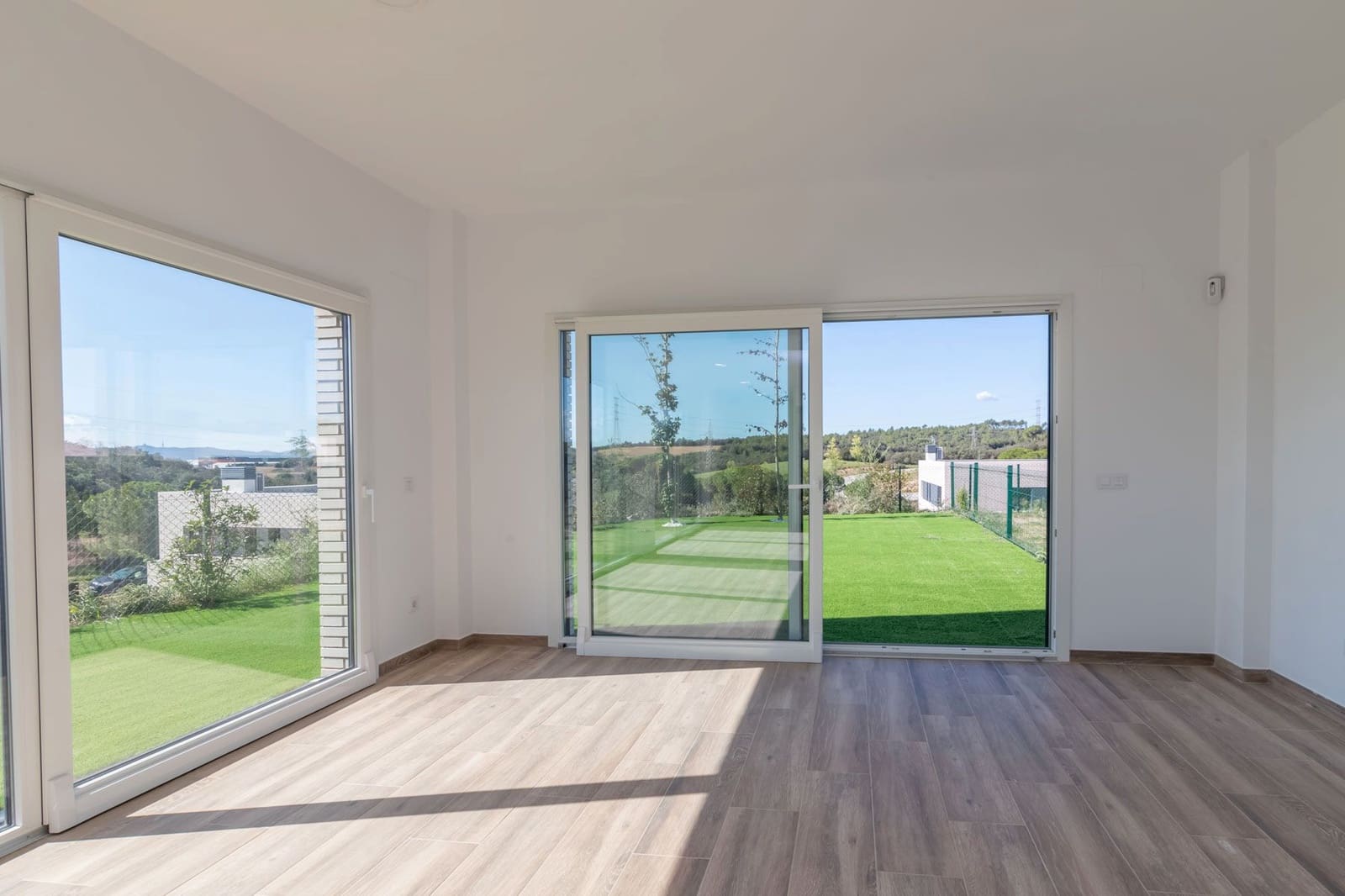 4 makuuhuone Paritalo myytävänä paikassa Palau de Plegamans mukana 
autotalli - 445 000 € (Ref: 9453672)