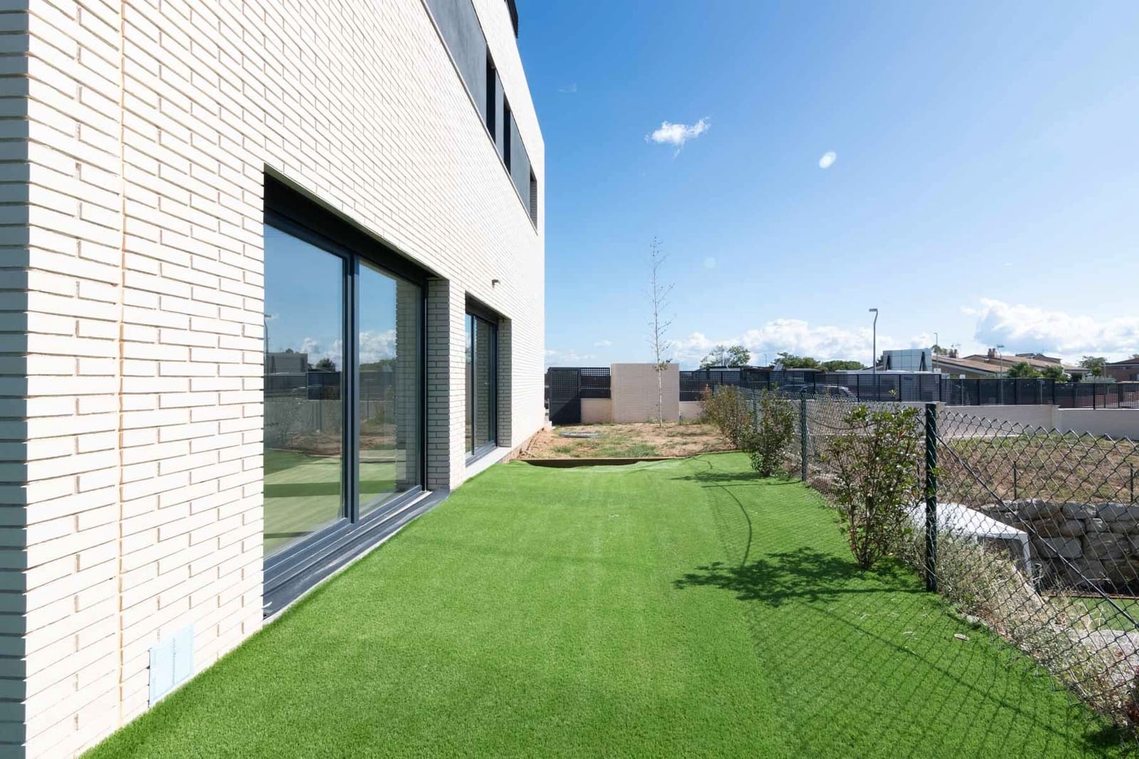 4 makuuhuone Paritalo myytävänä paikassa Palau de Plegamans mukana 
autotalli - 445 000 € (Ref: 9453672)