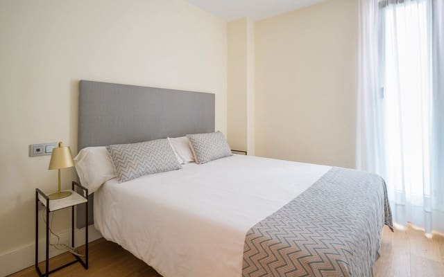 2 slaapkamer Flat te huur in Santa Catalina - Canteras, Las Palmas de Gran Canaria met garage - € 1.500 (Ref: 9454752)