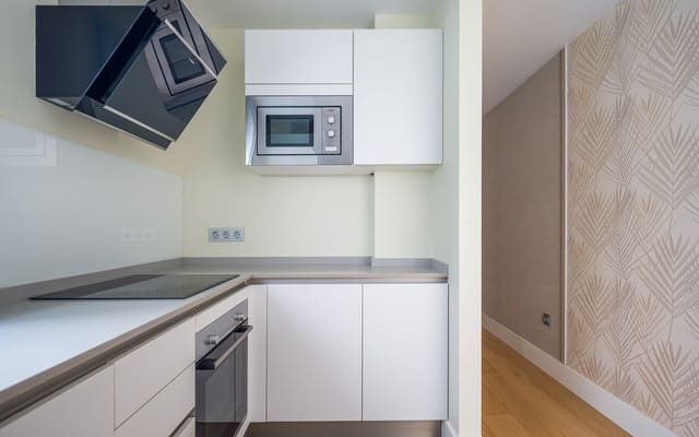 2 slaapkamer Flat te huur in Santa Catalina - Canteras, Las Palmas de Gran Canaria met garage - € 1.500 (Ref: 9454752)