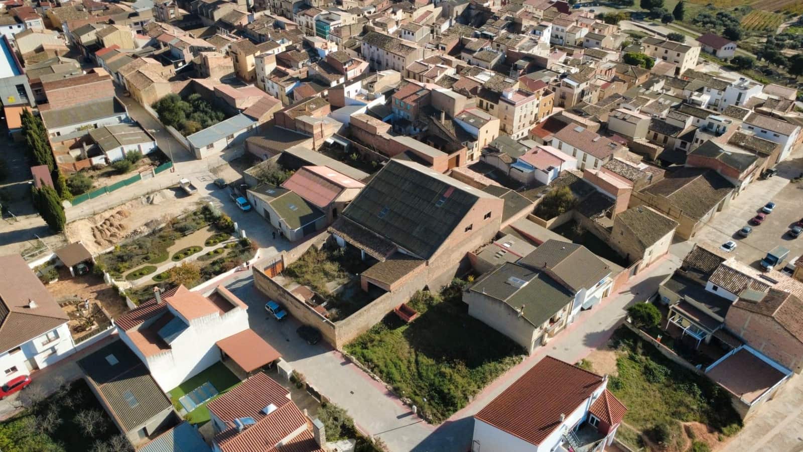 Azienda in vendita in Bot - 250.000 € (Rif: 9454886)