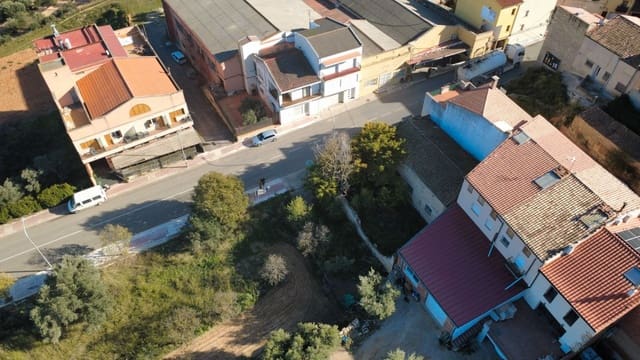 Comercial para venda em Bot - 120 000 € (Ref: 9459800)