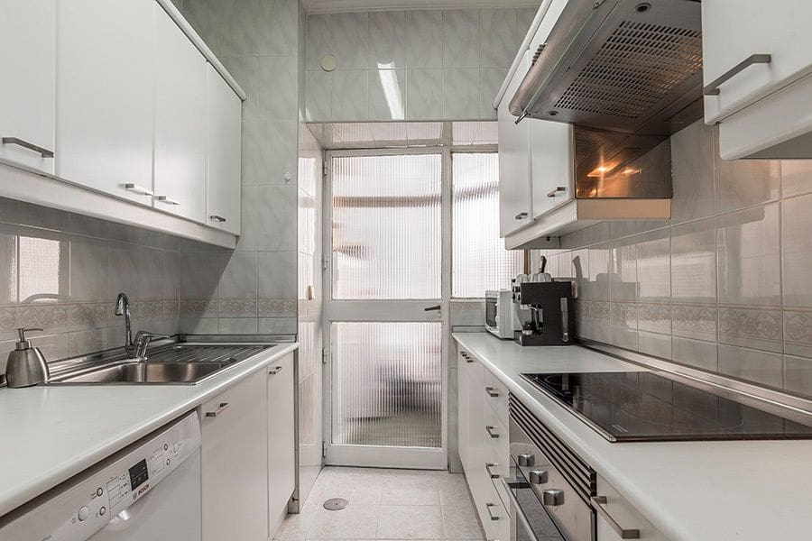 Appartement de 3 chambres à louer à Madrid ville - 2 200 € (Ref: 9462848)