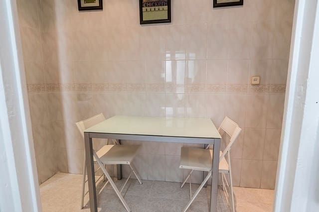 Appartement de 3 chambres à louer à Gaztambide, Madrid ville - 2 200 € (Ref: 9462848)