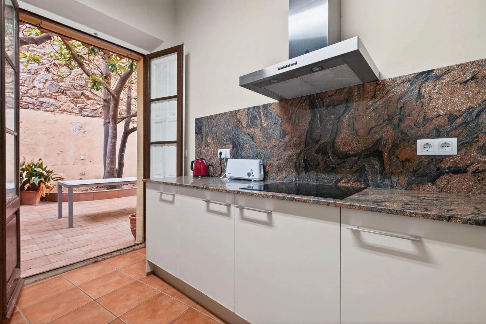 7 bedroom Townhouse for sale in Tossa de Mar - € 872,000 (Ref: 9465090)