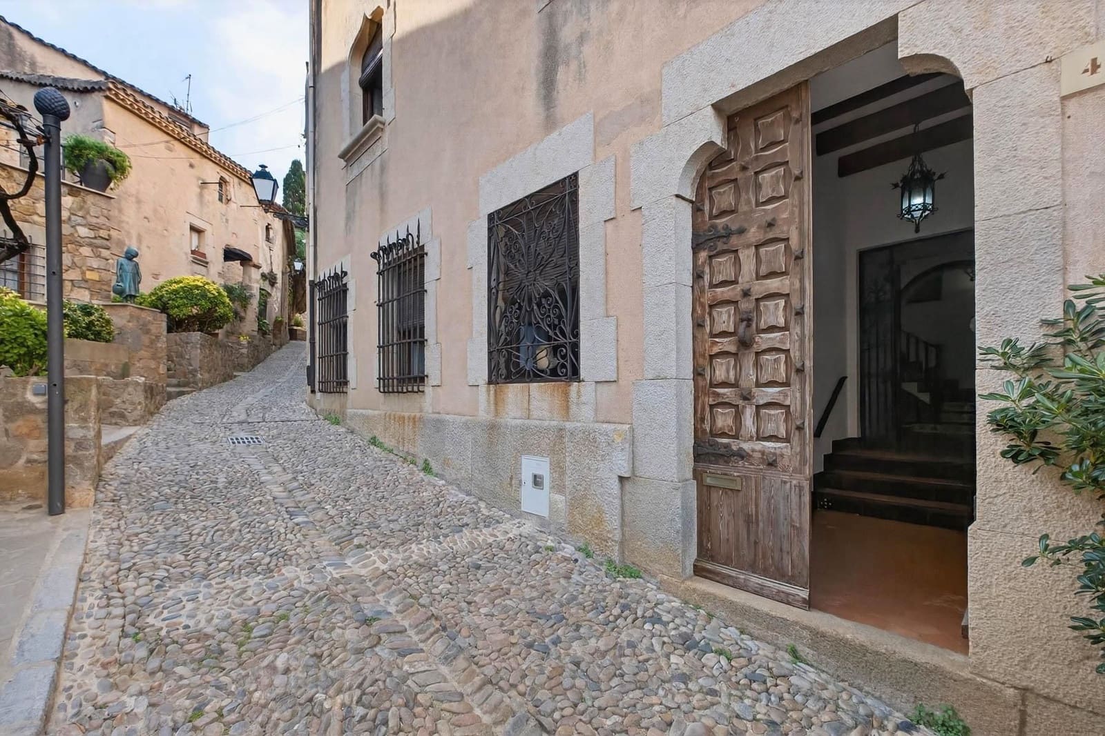 7 bedroom Townhouse for sale in Tossa de Mar - € 872,000 (Ref: 9465090)