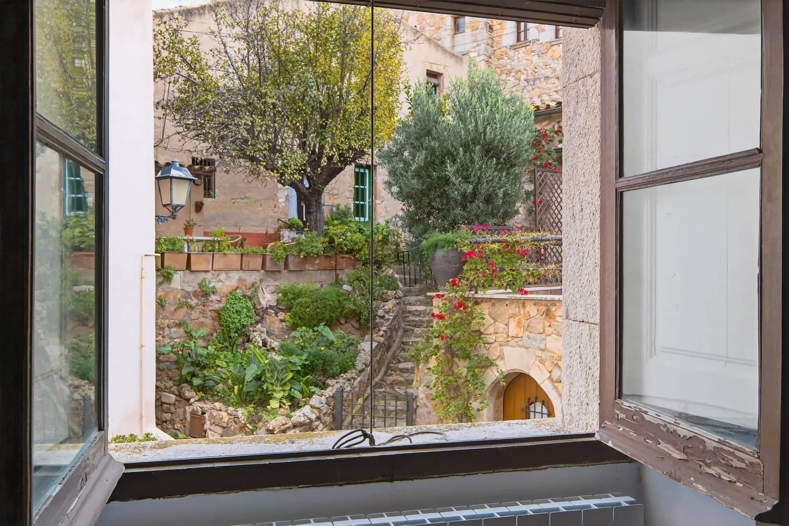 7 bedroom Townhouse for sale in Tossa de Mar - € 872,000 (Ref: 9465090)