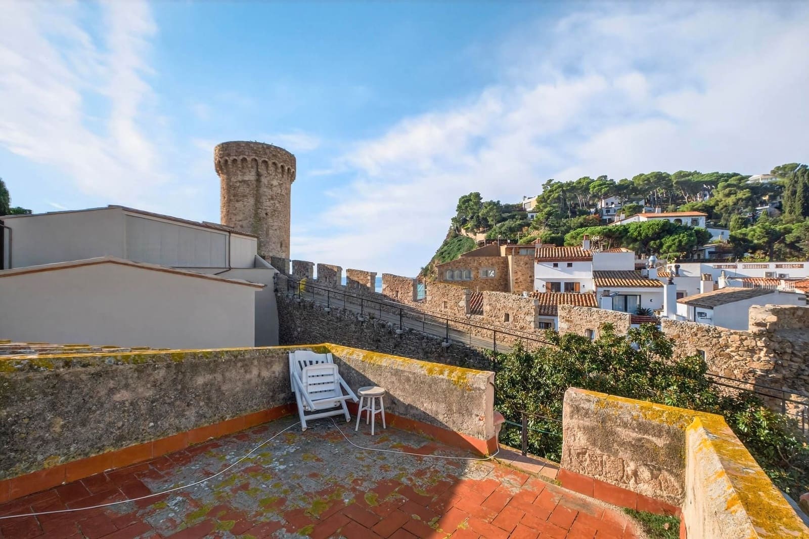 7 bedroom Townhouse for sale in Tossa de Mar - € 872,000 (Ref: 9465090)