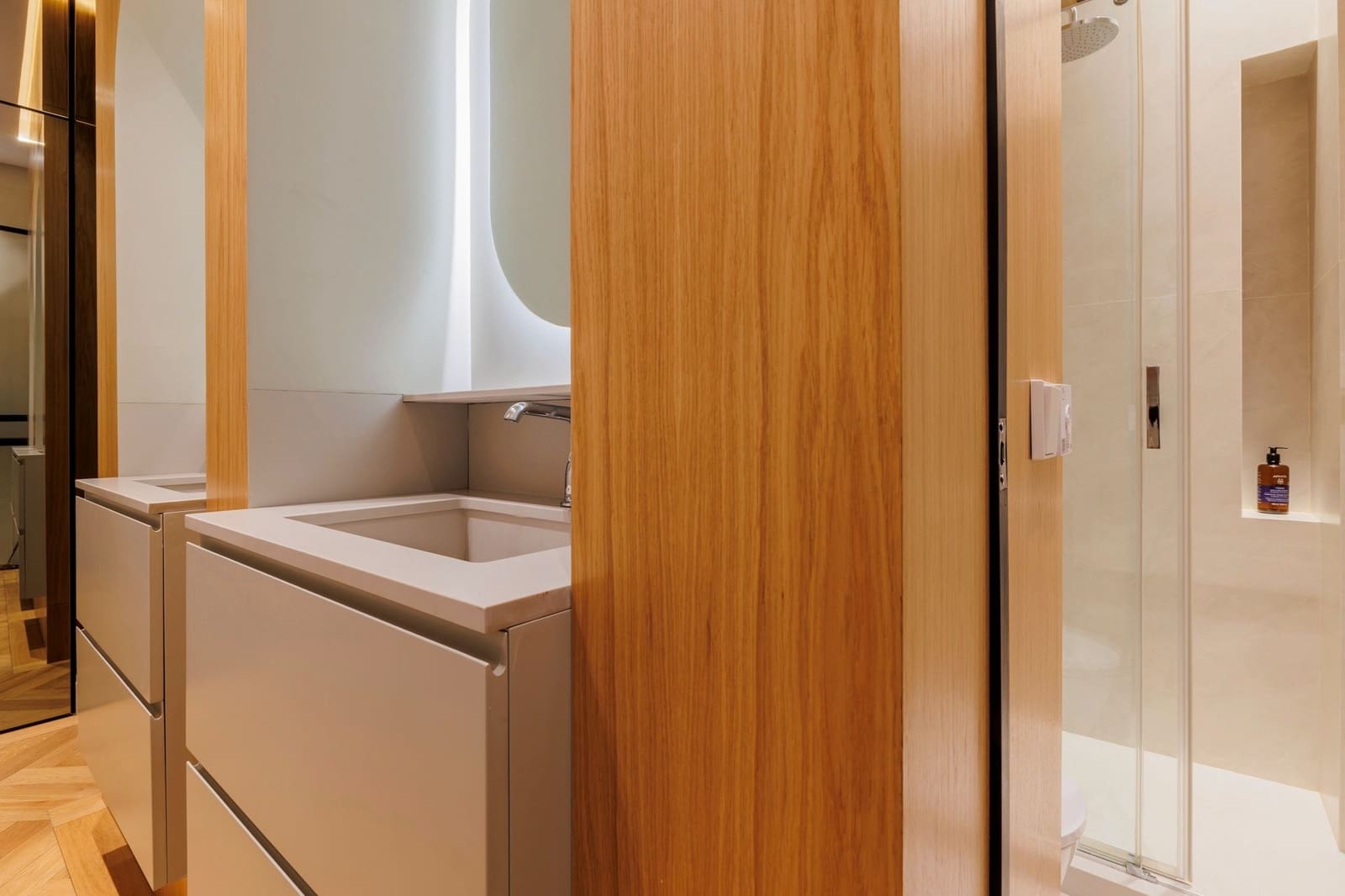 1 soveværelse Lejlighed til leje i Madrid by - € 1.900 (Ref: 9471593)