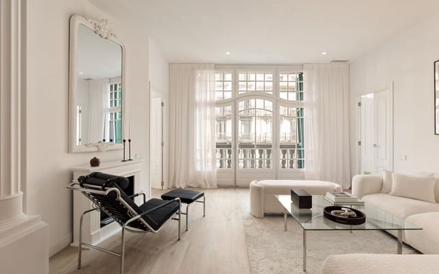 3 makuuhuone Asunto myytävänä paikassa El Barri Gòtic, Barcelona kaupunki - 990 000 € (Ref: 9471660)