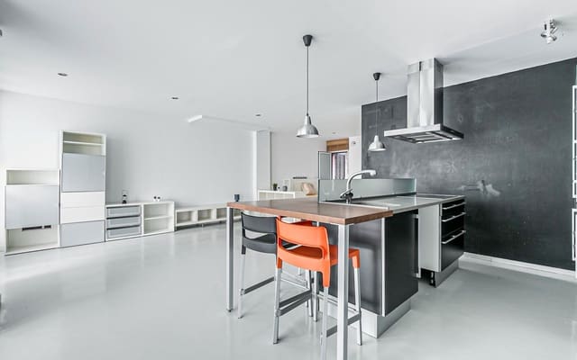 Appartement de 1 chambre à louer à Can Baró, Barcelone ville - 1 055 € (Ref: 9474255)