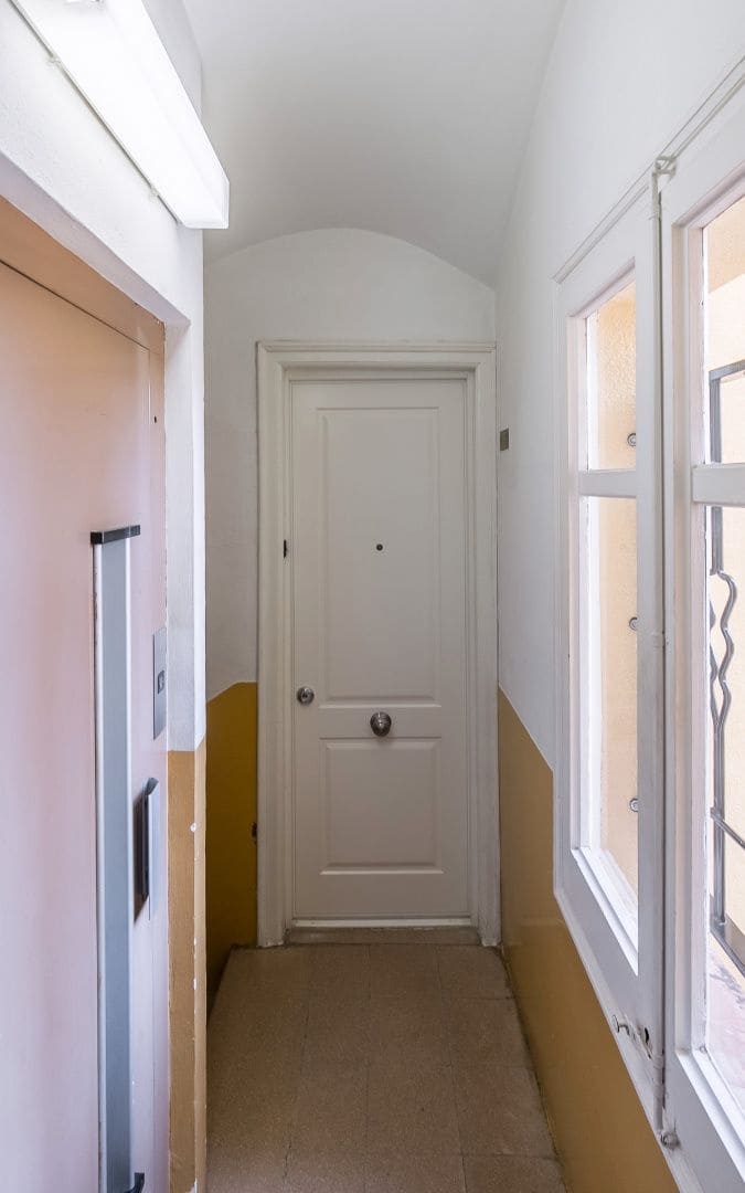 4 bedroom Flat for rent in Barcelona city with garage - € 2,168 (Ref: 9474256)