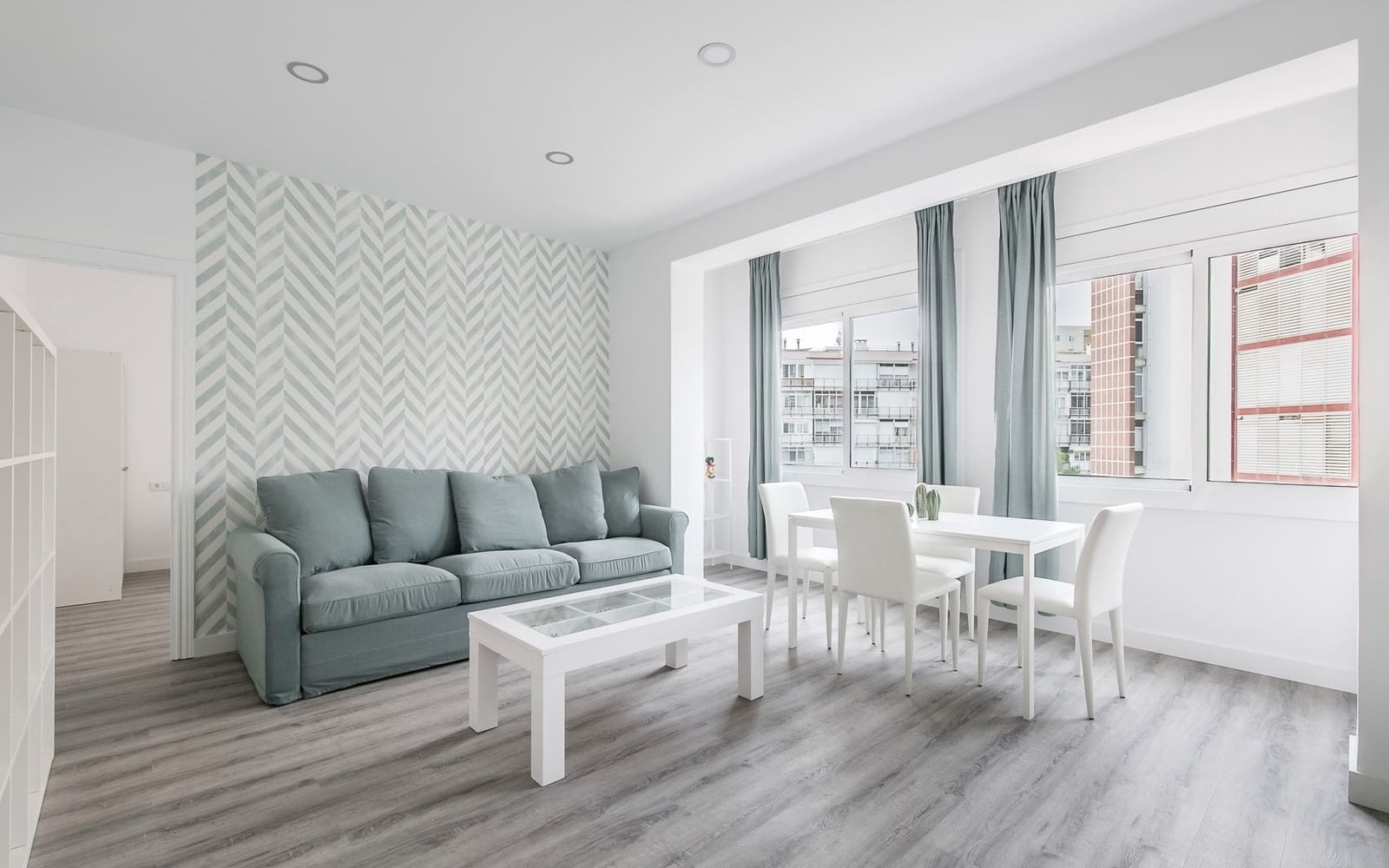 4 bedroom Flat for rent in Barcelona city with garage - € 2,168 (Ref: 9474256)