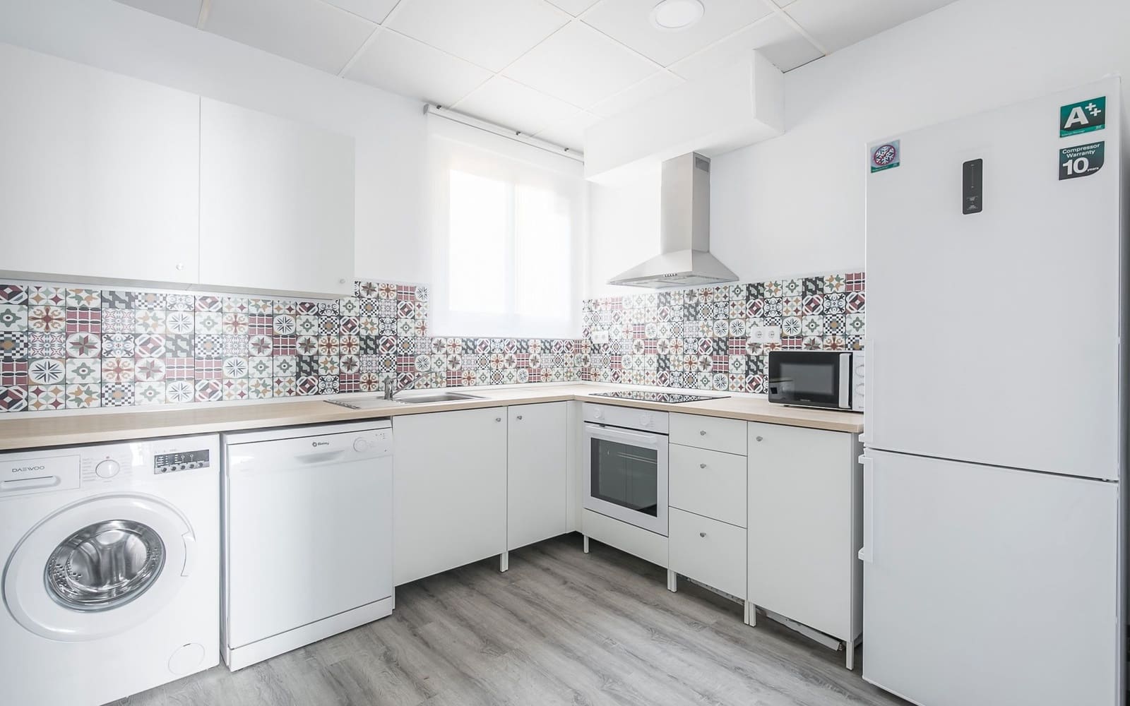 4 bedroom Flat for rent in Barcelona city with garage - € 2,168 (Ref: 9474256)