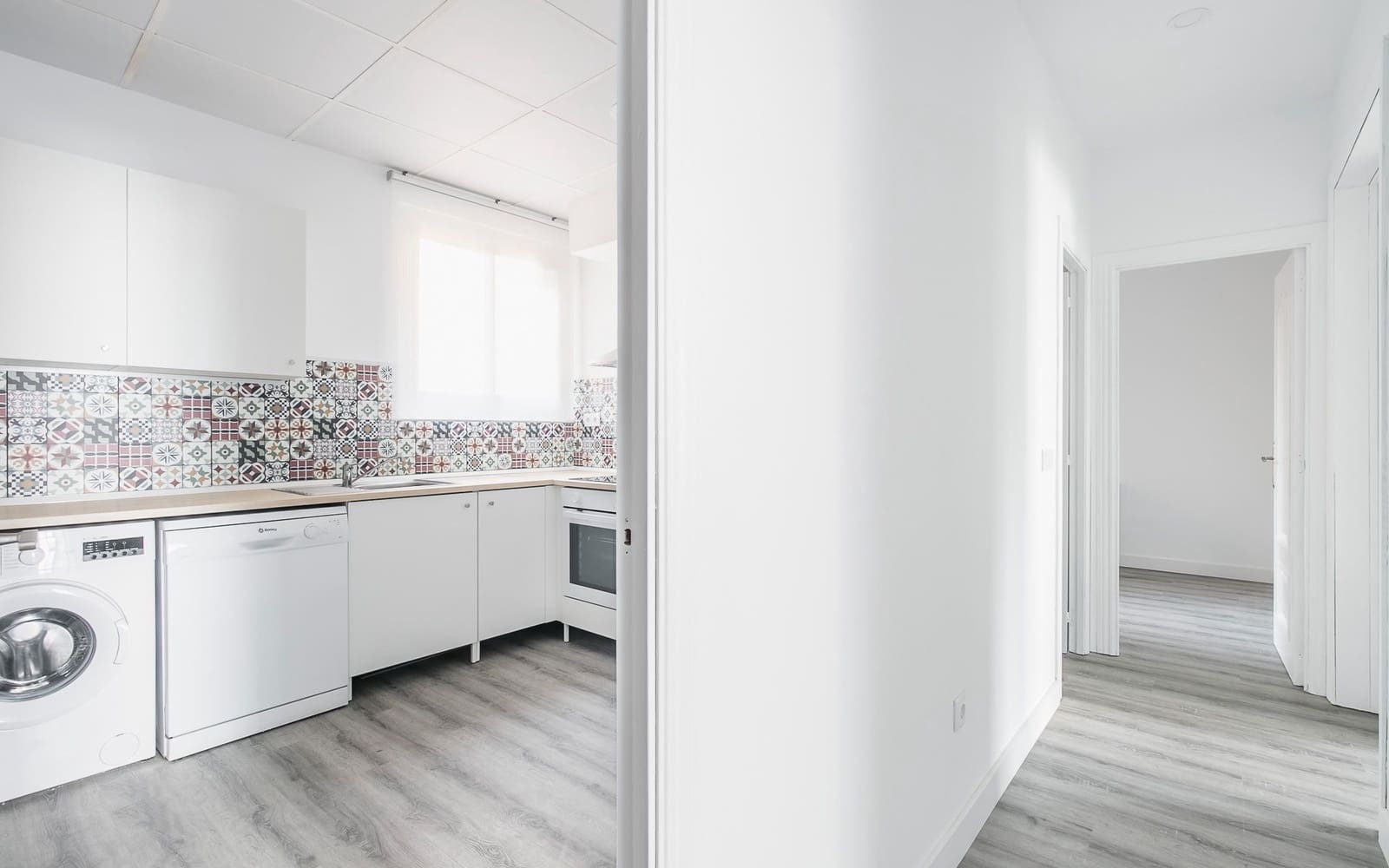 4 bedroom Flat for rent in Barcelona city with garage - € 2,168 (Ref: 9474256)