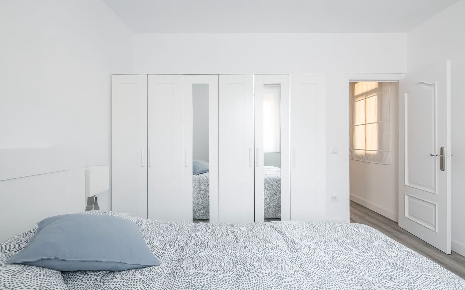 4 bedroom Flat for rent in Barcelona city with garage - € 2,168 (Ref: 9474256)