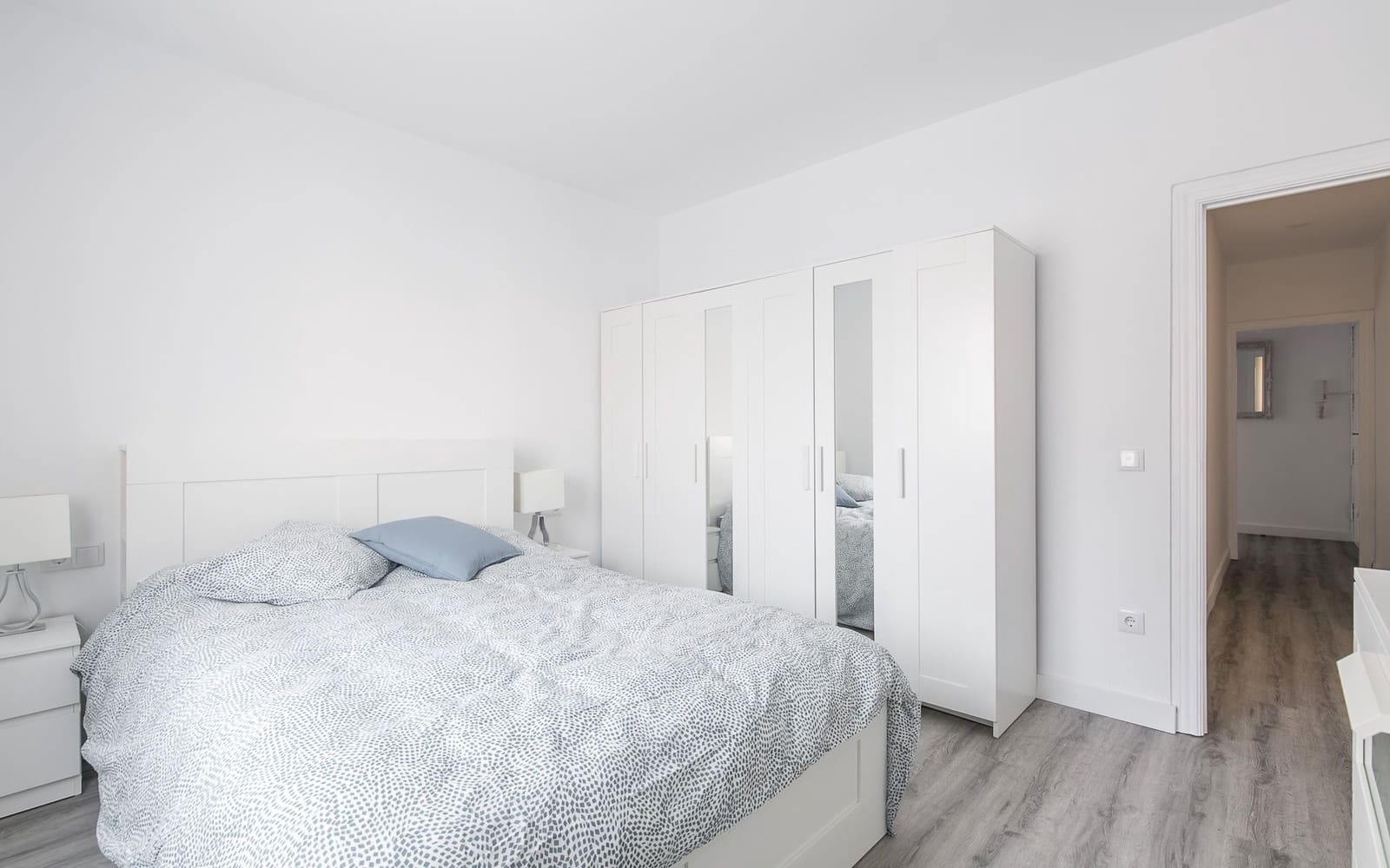 4 bedroom Flat for rent in Barcelona city with garage - € 2,168 (Ref: 9474256)