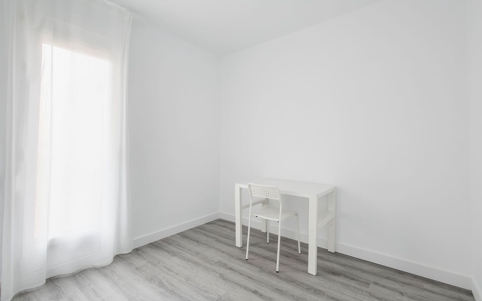 4 bedroom Flat for rent in Barcelona city with garage - € 2,168 (Ref: 9474256)