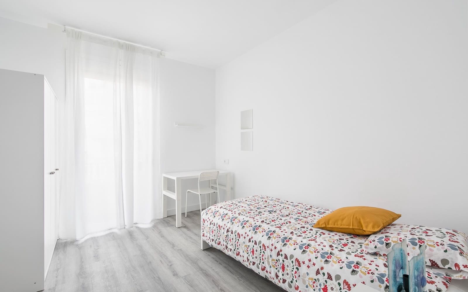 4 bedroom Flat for rent in Barcelona city with garage - € 2,168 (Ref: 9474256)