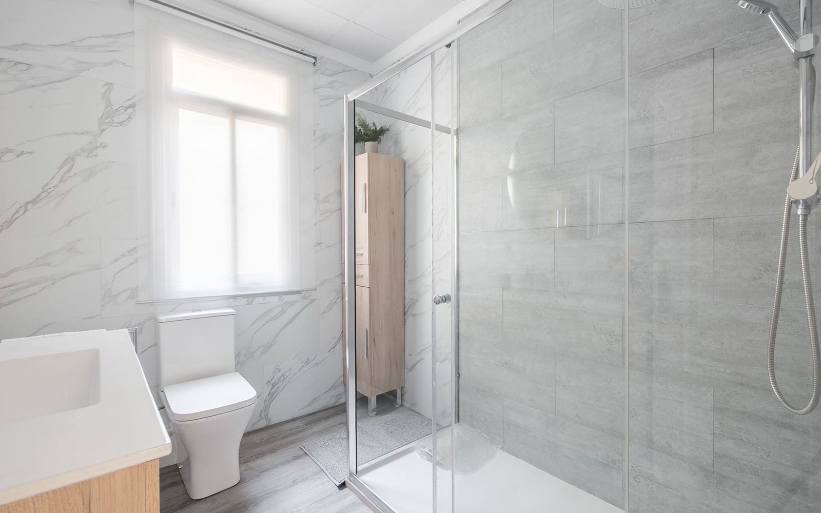 4 bedroom Flat for rent in Barcelona city with garage - € 2,168 (Ref: 9474256)