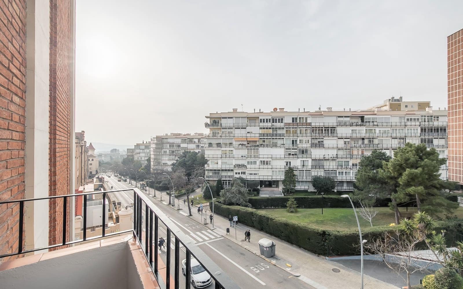 4 bedroom Flat for rent in Barcelona city with garage - € 2,168 (Ref: 9474256)