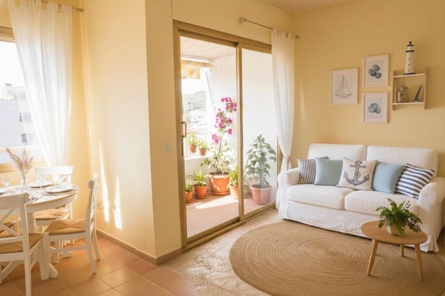 1 slaapkamer Flat te koop in Fenals, Lloret de Mar met zwembad - € 121.000 (Ref: 9481330)