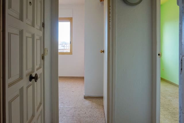 1 slaapkamer Flat te koop in Fenals, Lloret de Mar met zwembad - € 121.000 (Ref: 9481330)