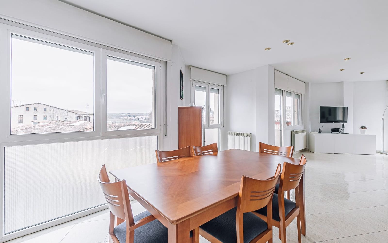 3 bedroom Flat for sale in Torello with garage - € 247,000 (Ref: 9482411)