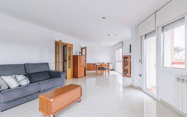 3 soverom Leilighet til salgs i Torelló med garasje - € 247 000 (Ref: 9482411)