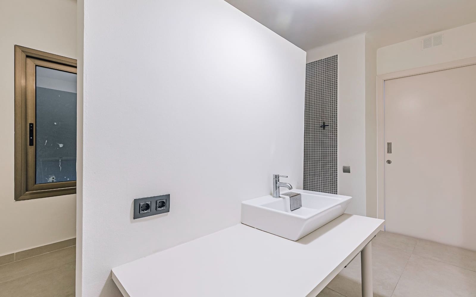 2 bedroom Flat for sale in Barcelona city - € 310,000 (Ref: 9500632)