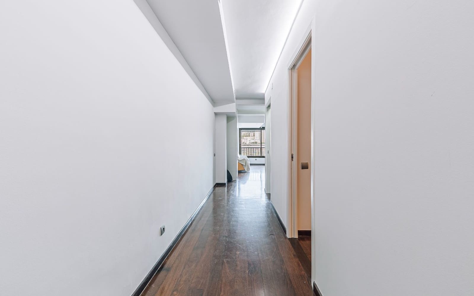 2 bedroom Flat for sale in Barcelona city - € 310,000 (Ref: 9500632)